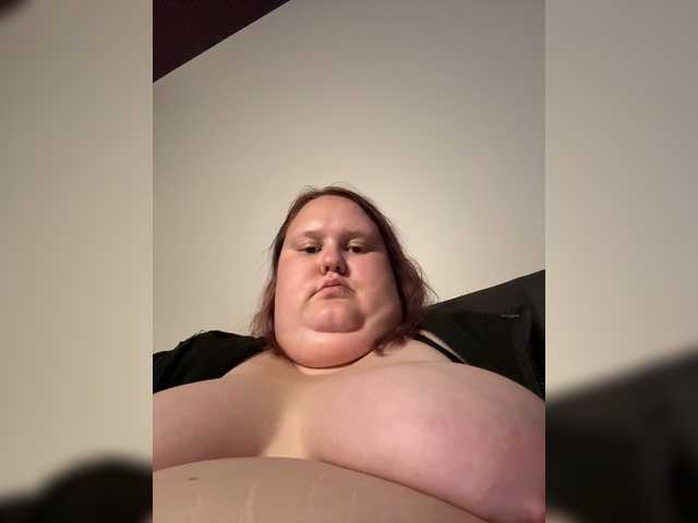Smarties6300 live cam on BongaCams