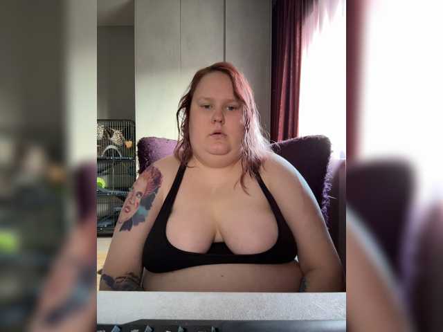 Smarties6300 live cam on BongaCams