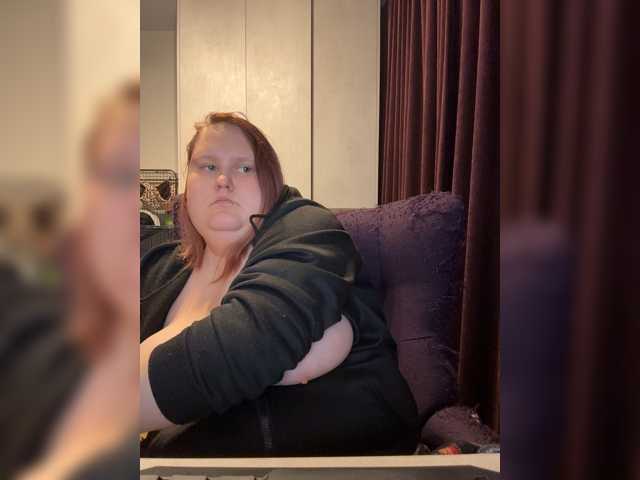 Smarties6300 live cam preview