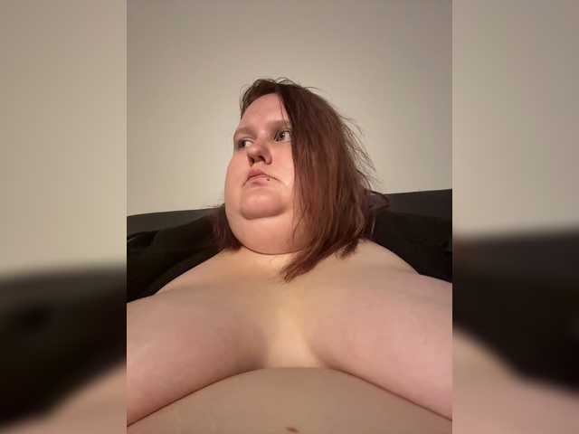 Smarties6300 live cam on BongaCams