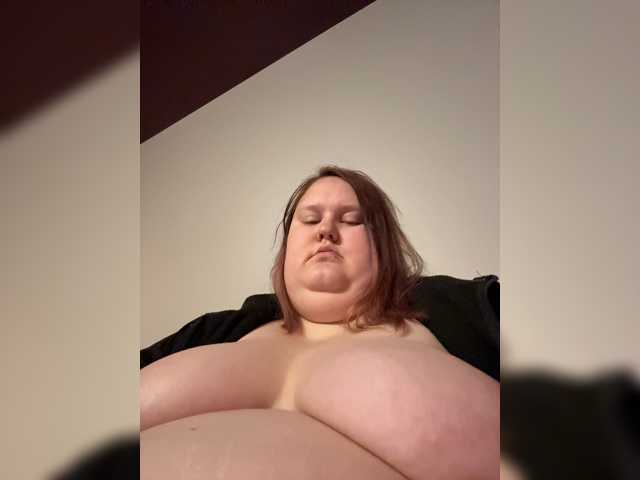 Smarties6300, en directo ahora en BongaCams
