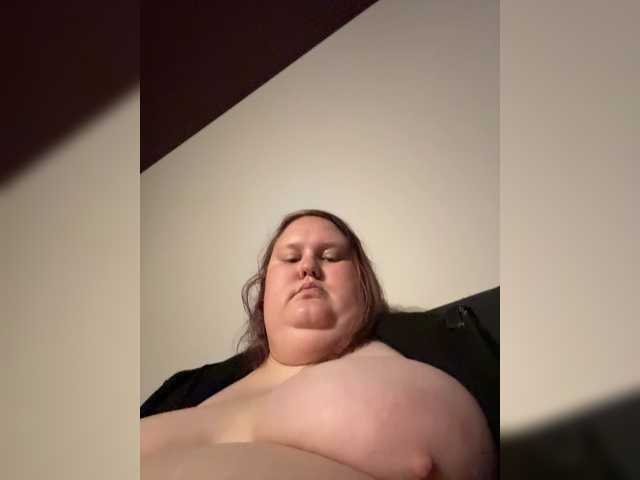 Smarties6300 live cam on BongaCams