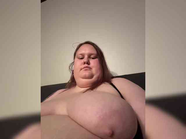 Smarties6300 Live Webcam on BongaCams