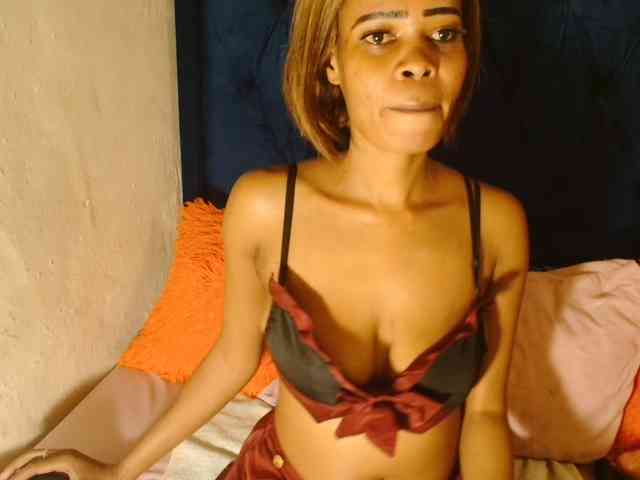 Candycherry32 webcam