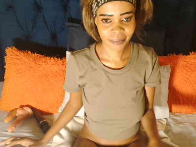 Candycherry32 webcam