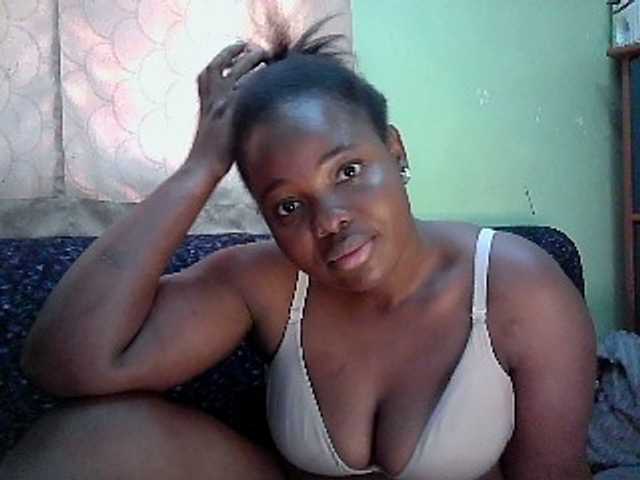 Cutespicy-7 webcam bongacams model stream image