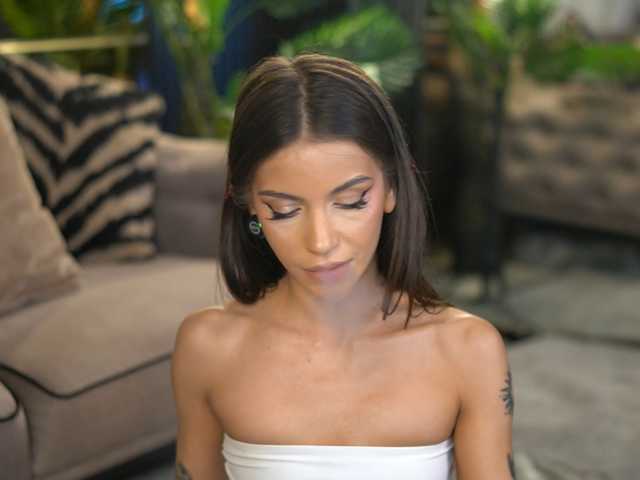 DahliaNoor, live now on BongaCams