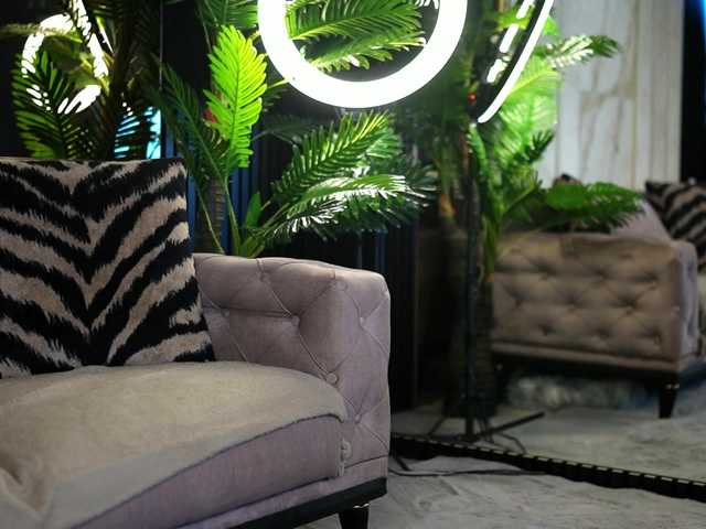 lexira1n live cam preview
