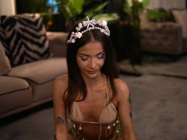 lexira1n live cam on BongaCams