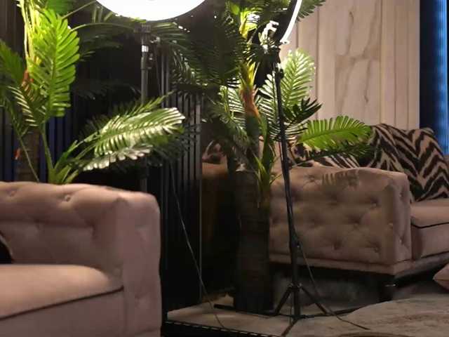DahliaNoor live cam on BongaCams