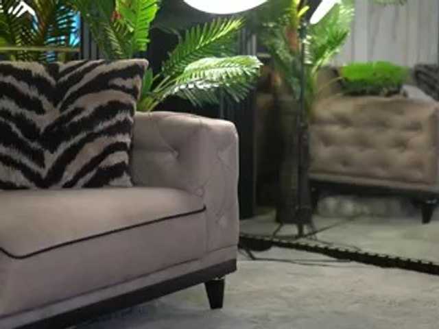 lexira1n — live female cam