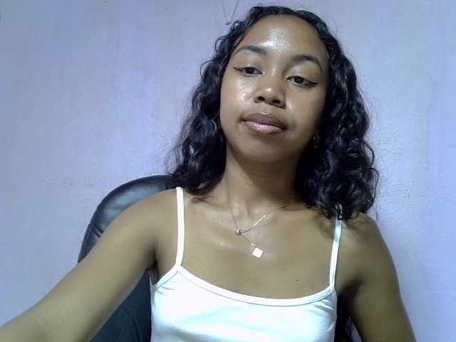 Oceane1 live cam on BongaCams
