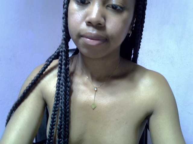 Oceane1 live cam on BongaCams