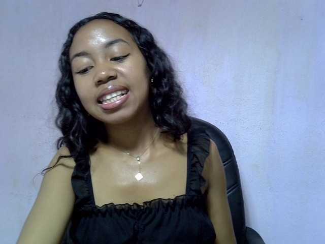 Oceane1 live cam on BongaCams
