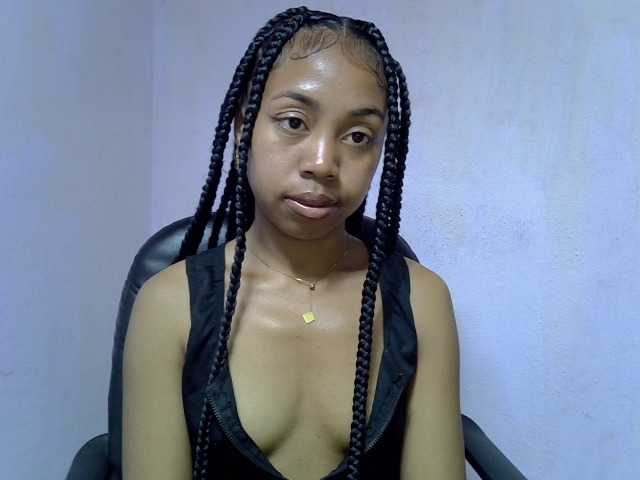 Oceane1 live cam on BongaCams