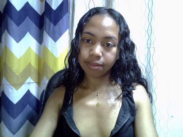 Oceane1 live cam on BongaCams