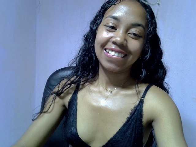 Oceane1 live cam on BongaCams