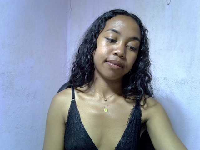 Oceane1 live cam on BongaCams