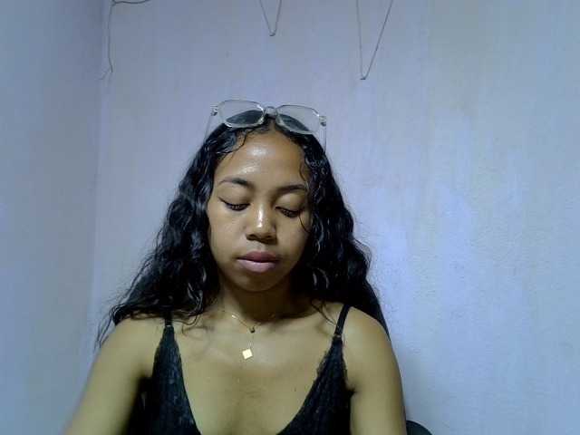 Oceane1 live cam on BongaCams