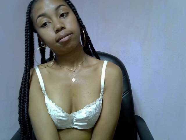 Oceane1 live cam on BongaCams