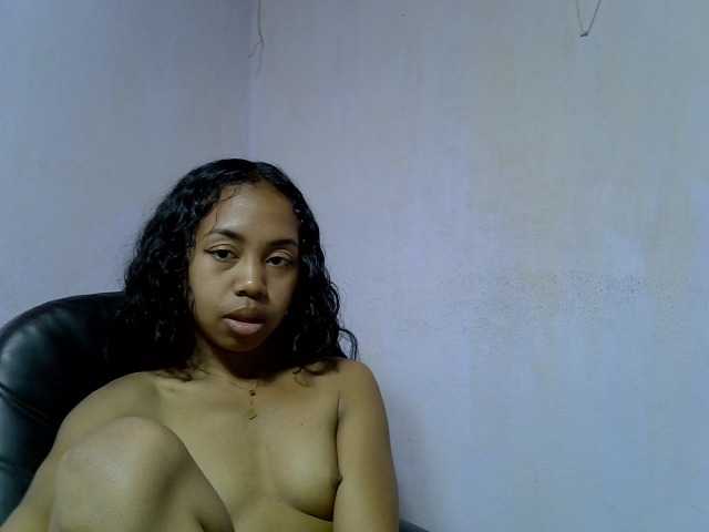 Oceane1 live cam on BongaCams