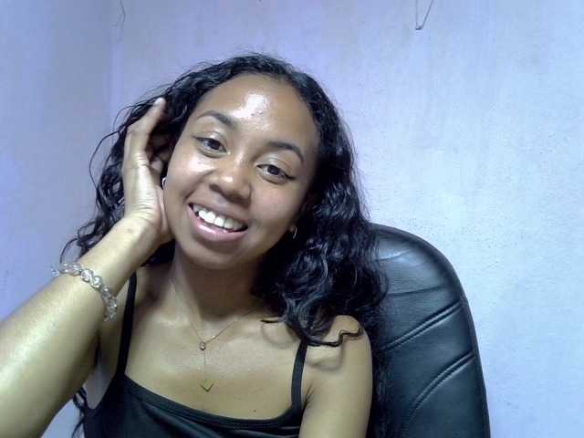 Oceane1 live cam on BongaCams