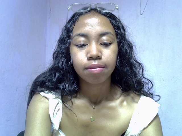 Oceane1 live cam on BongaCams