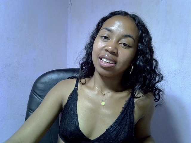 Oceane1 live cam on BongaCams