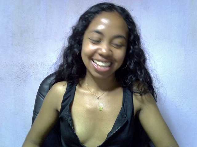 Oceane1 live cam on BongaCams