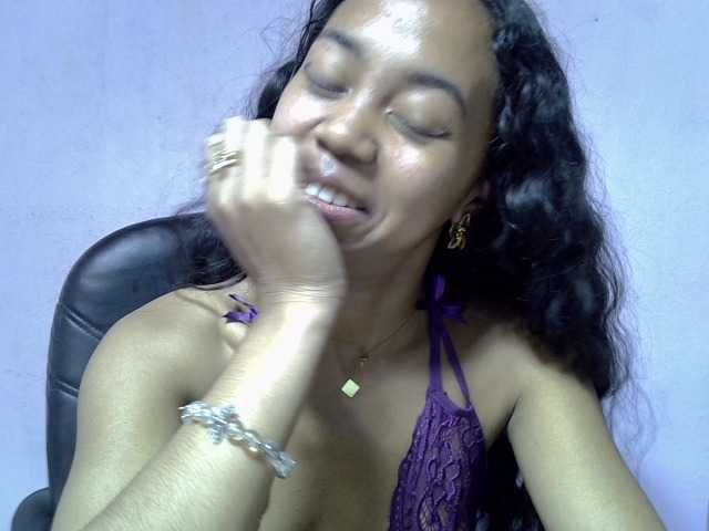 Oceane1 live cam on BongaCams