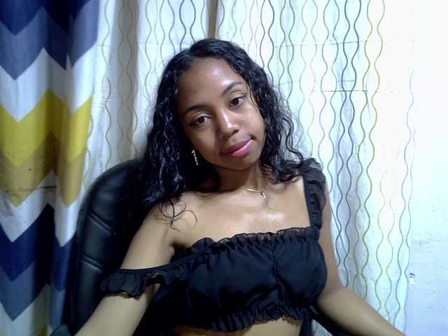 Oceane1 live cam on BongaCams