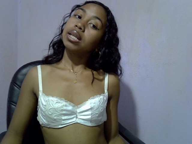 Oceane1 live cam on BongaCams