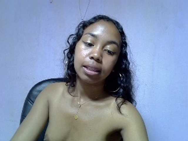 Oceane1 live cam on BongaCams