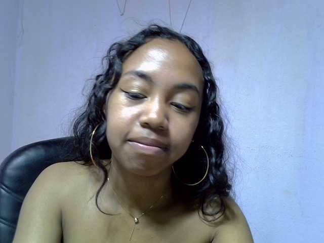 Oceane1 live cam on BongaCams