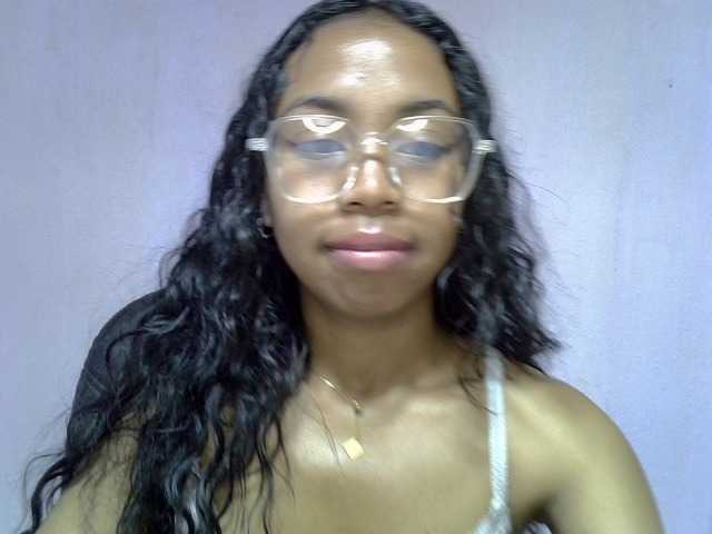 Oceane1 live cam on BongaCams