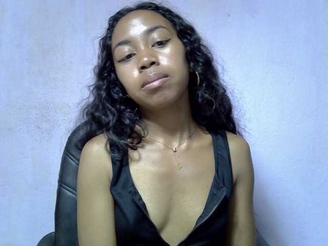 Oceane1 live cam on BongaCams