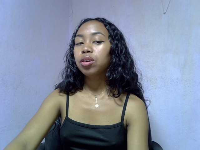 Oceane1 live cam on BongaCams