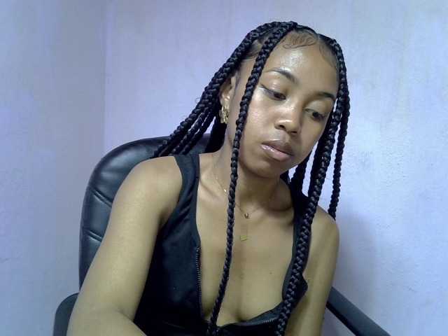 Oceane1 live cam on BongaCams