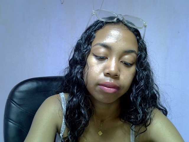 Oceane1 live cam on BongaCams
