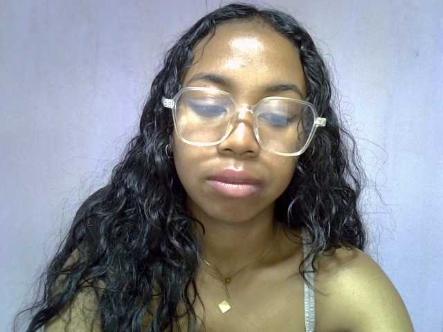 Oceane1 live cam on BongaCams