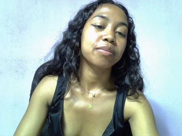 Oceane1 live cam on BongaCams