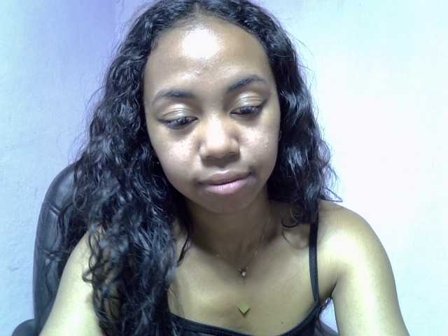 Oceane1 live cam on BongaCams