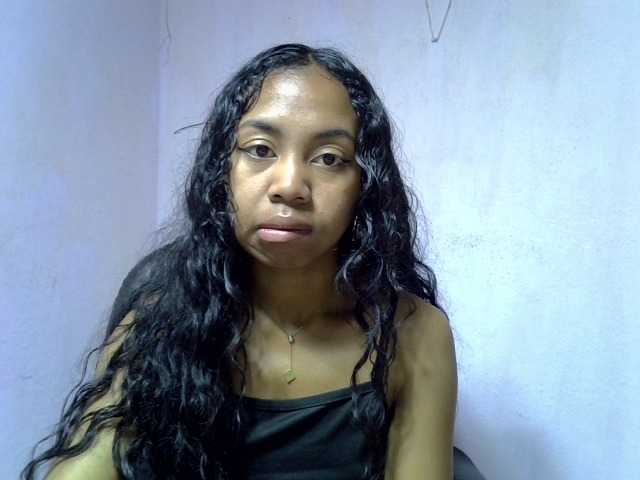 Oceane1, en directo ahora en BongaCams