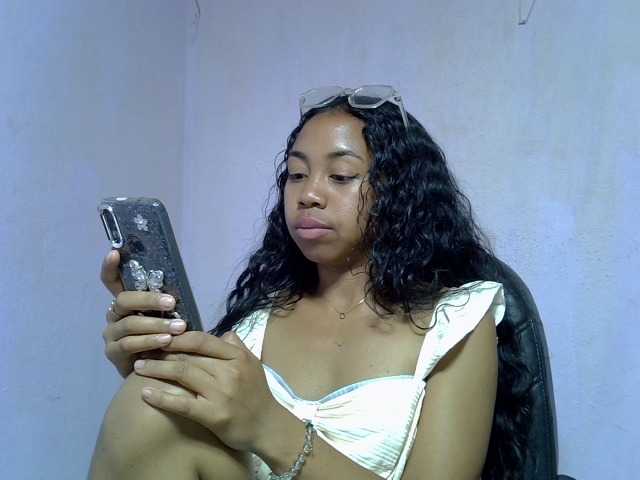 Oceane1 live cam on BongaCams