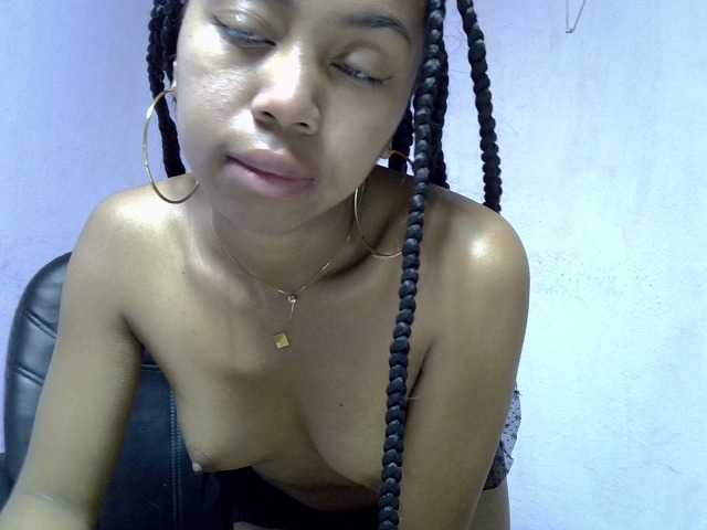 Oceane1 live cam on BongaCams