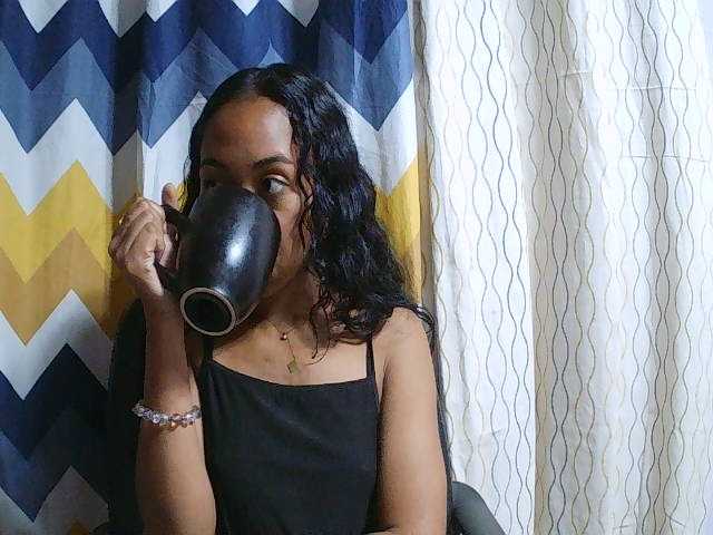 Oceane1 live cam on BongaCams