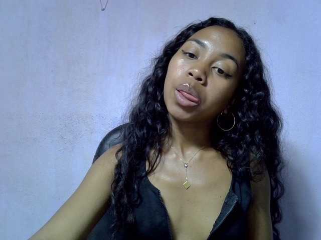 Oceane1 live cam on BongaCams