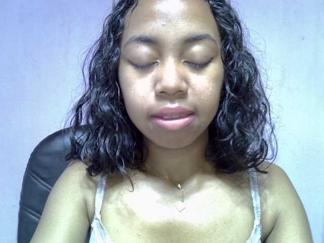 Oceane1 live cam on BongaCams