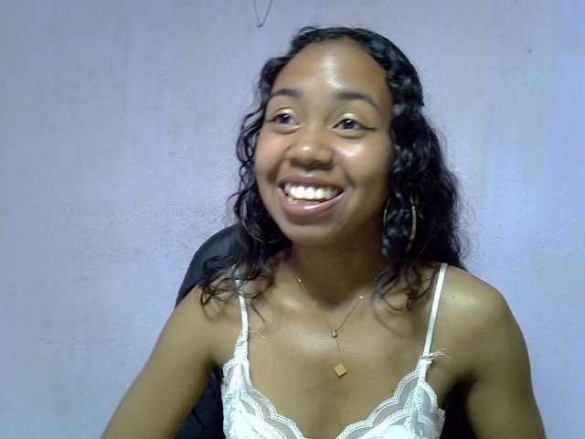 Oceane1 live cam on BongaCams