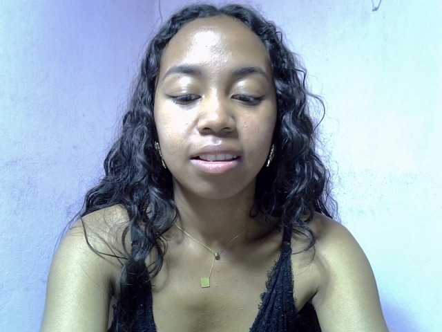 Oceane1 live cam on BongaCams